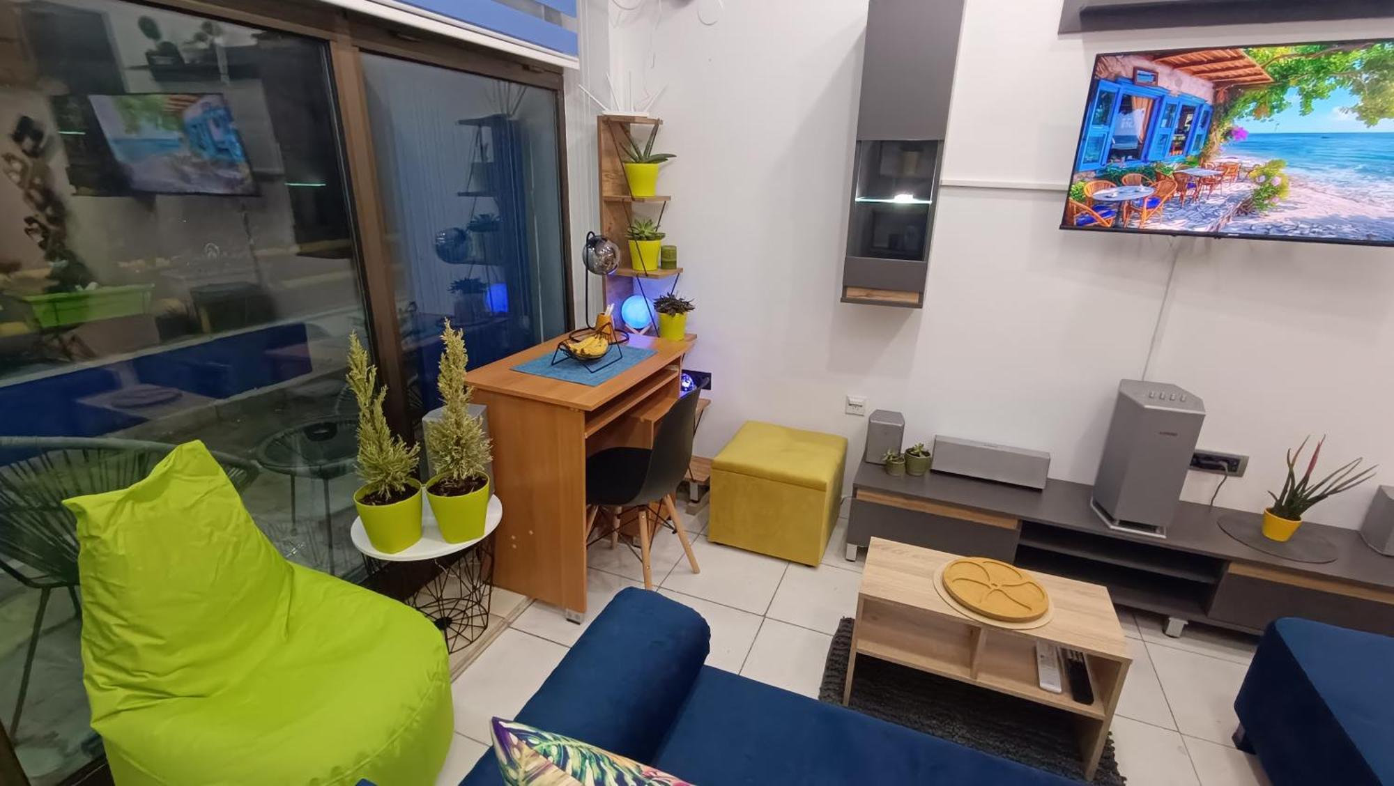 Nitro Inn - Premium Apartments - Wine Tasting - Souvenir - Art Gallery - Private Guided Tours - Relaxing - Romantic Skopje Exteriör bild